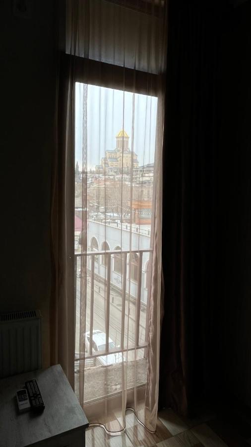 Hotel Tourist Тбилиси Екстериор снимка