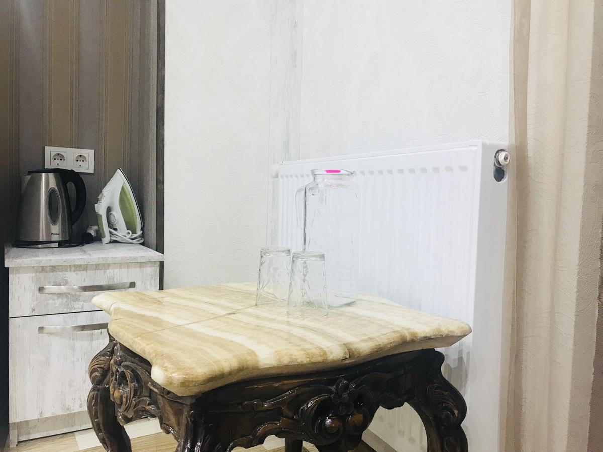 Hotel Tourist Тбилиси Екстериор снимка